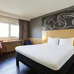 イビス ラック 3* ボルドー