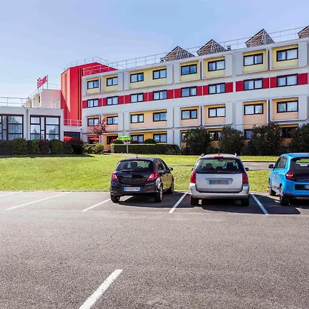 Ibis Hotel 3*