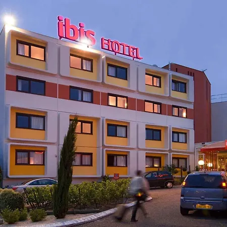 Ibis Hotel 3*