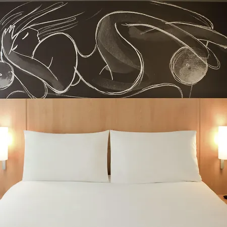 Ibis Hotel Bordeaux
