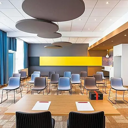 Ibis Hotel 3*