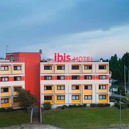 Ibis Hotel Bordeaux