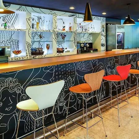 Ibis Bordeaux